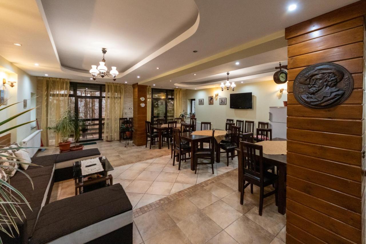 Pension Master Sinaia Exterior foto